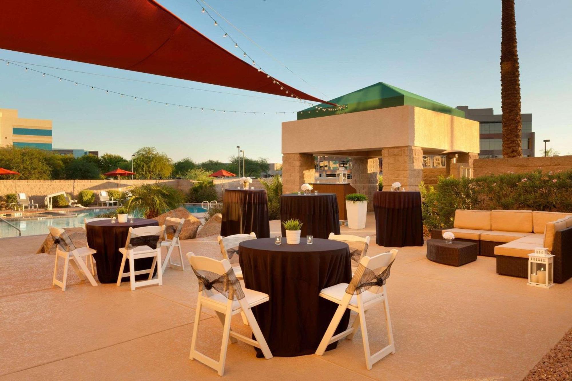 Radisson Hotel Phoenix Airport Εξωτερικό φωτογραφία