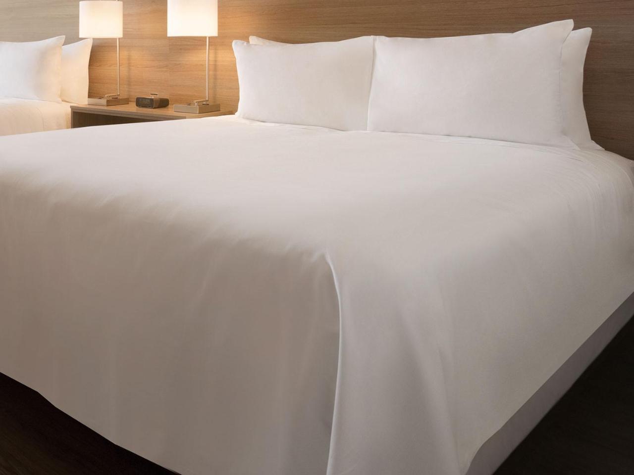 Radisson Hotel Phoenix Airport Εξωτερικό φωτογραφία