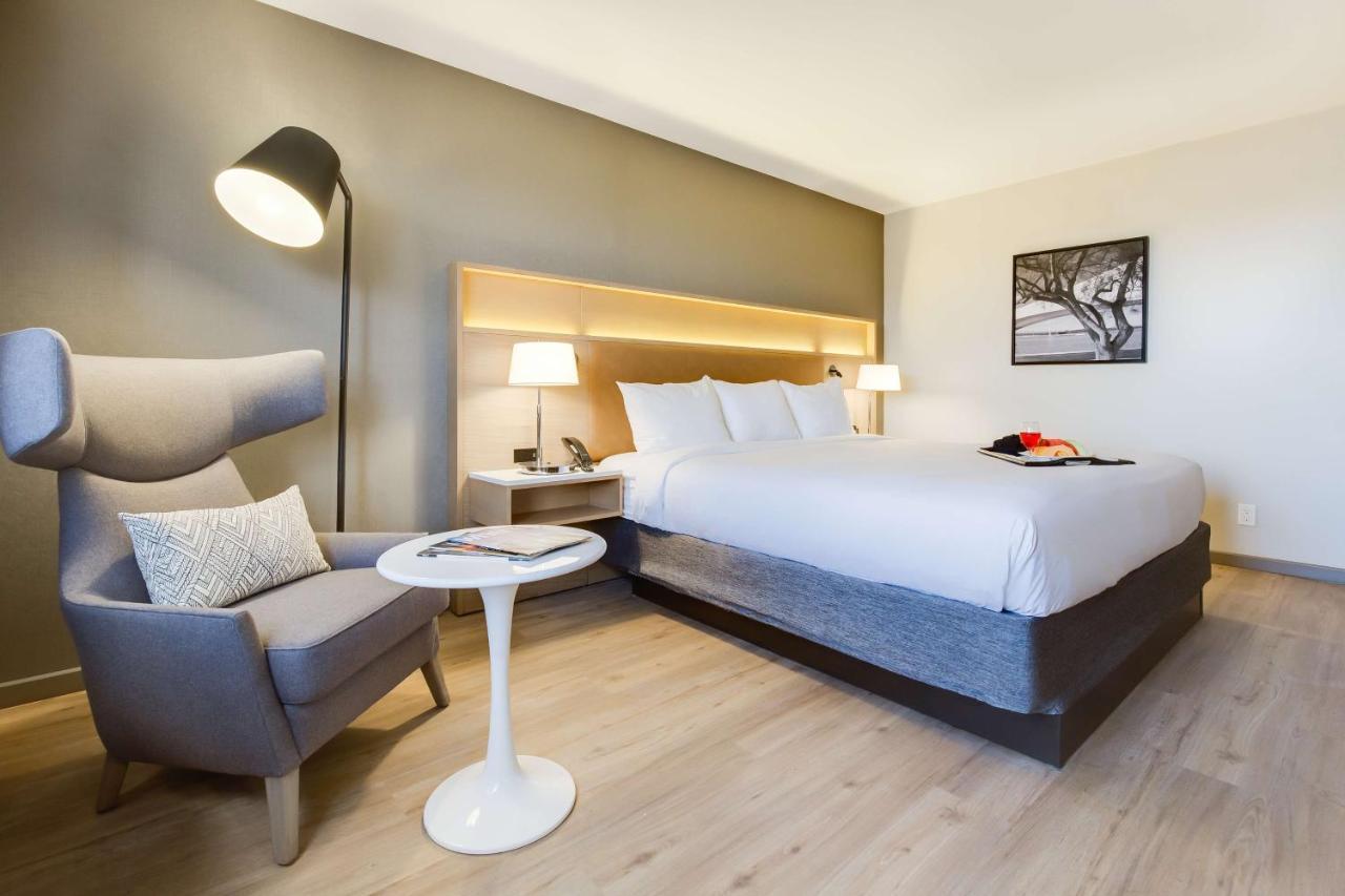 Radisson Hotel Phoenix Airport Εξωτερικό φωτογραφία